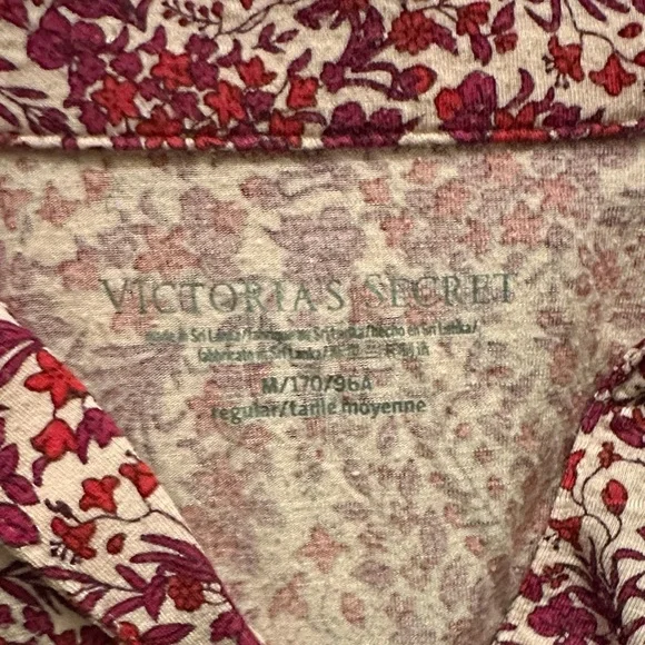 Victoria's Secret Red and Cream Floral Pajama Set - Picture 2 of 5